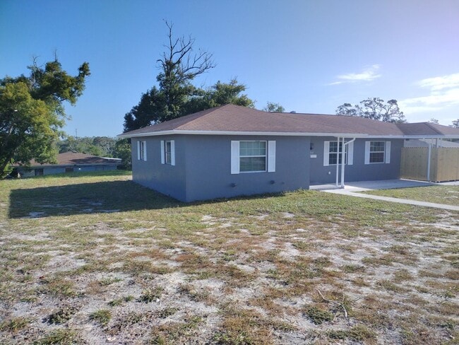Building Photo - 7145 Fireside St