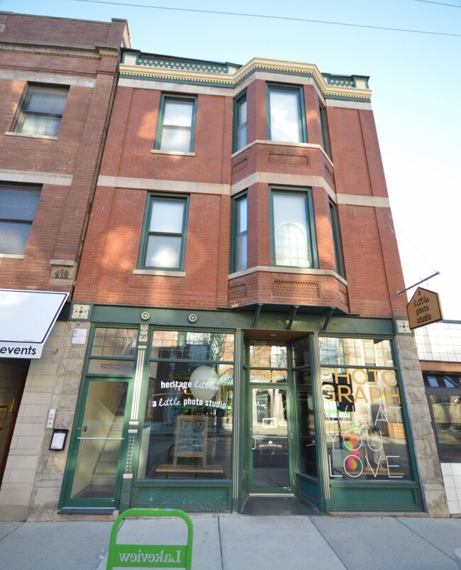 Building Photo - 2868 N Lincoln Ave