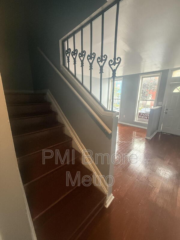Foto del edificio - 922 W Lombard St