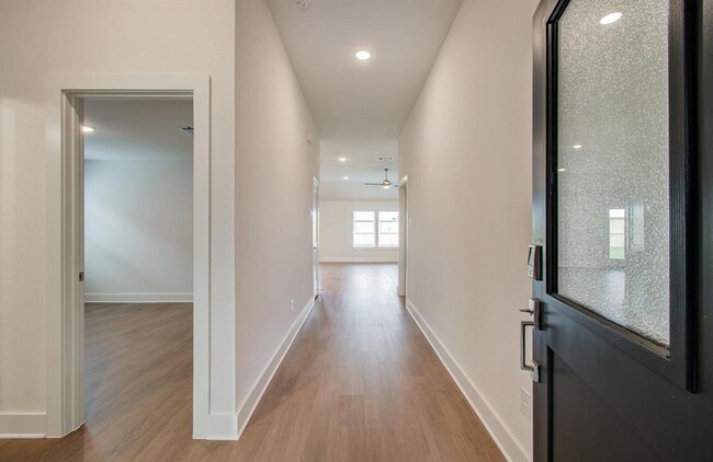 Foto del edificio - 8627 Pier Cove Dr