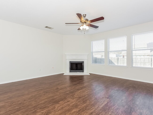 Foto del edificio - 103 Red Wolf Ln