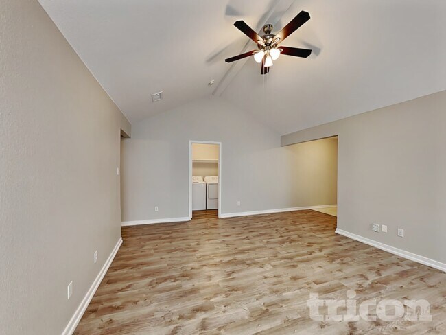 Building Photo - 5718 Magnum Dr