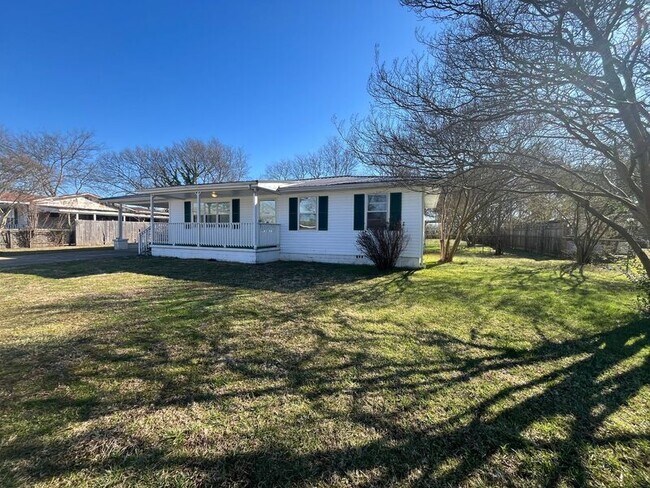 Foto del edificio - 45 Rathbun Cir