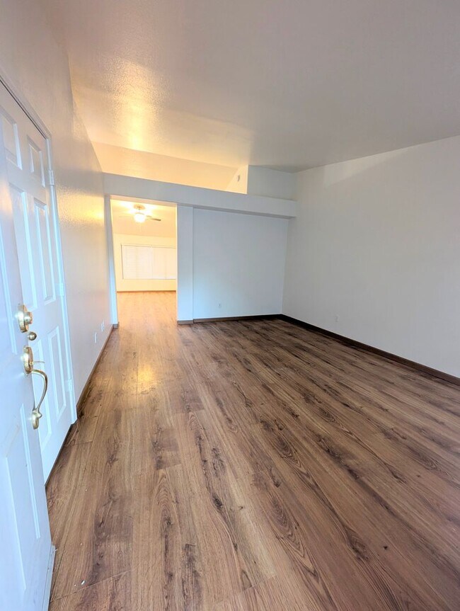 Building Photo - AVAILABLE NOW Beautiful Home with Sparkling Pool in Superstition Springs!!