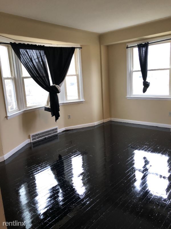 Building Photo - 2 br, 1 bath House - 18202 Biltmore