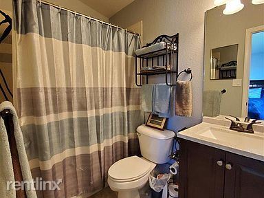 Building Photo - 3 br, 2 bath House - 2103 Warren Ave