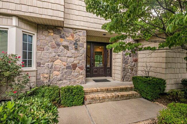 Building Photo - 30 Laurel Wood Dr