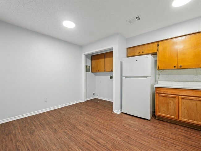 Building Photo - 1816 Rawhide Loop