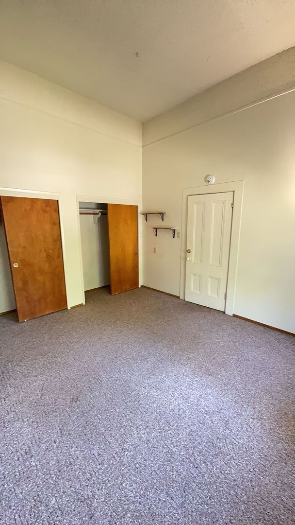 Building Photo - *Reserve NOW for Summer 2026* Great 3 Bedr...