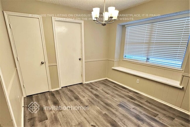 Foto del edificio - 4510 Lone Oak Dr
