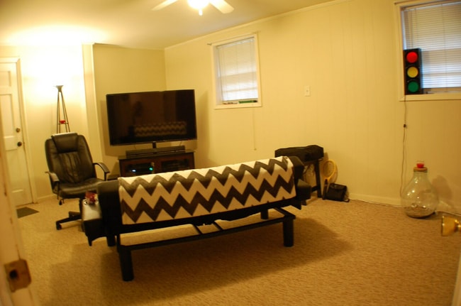 Photo - 610 Terrell Mill Road SE House