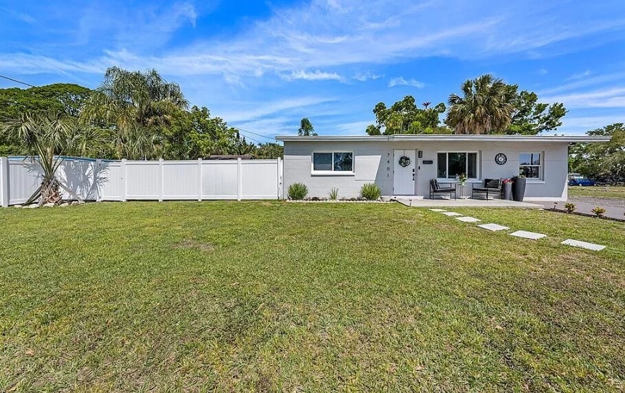 Photo - 7401 35th Ave N (St. Petersburg, FL)