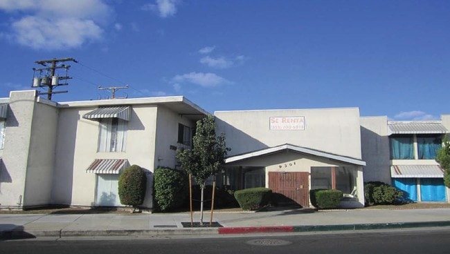 Crystal Arms - 9301 Atlantic Ave