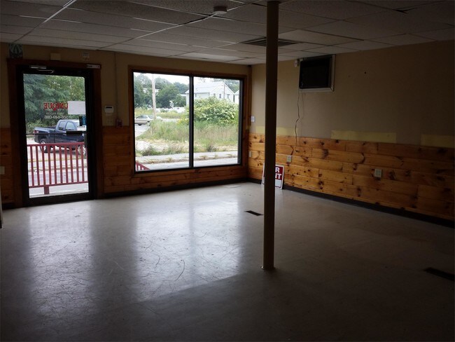 Building Photo - 107 Ames St