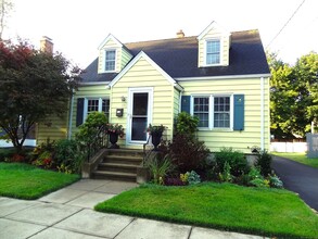 Building Photo - 345 Courtland Ave