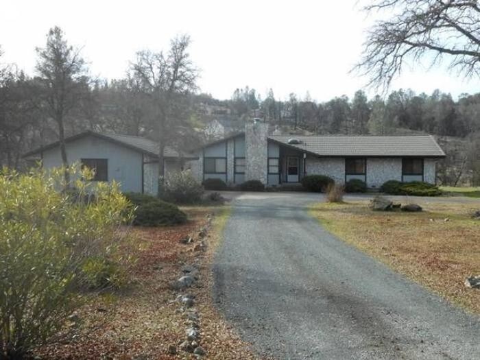 Primary Photo - 13015 Moss Rock Drive, Auburn, CA, 95602
