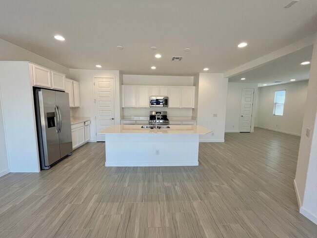 Building Photo - Available September 1st! Newly Built Smart...