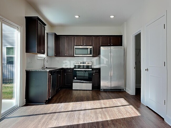 Foto del edificio - 2858 Calebs Cove Way