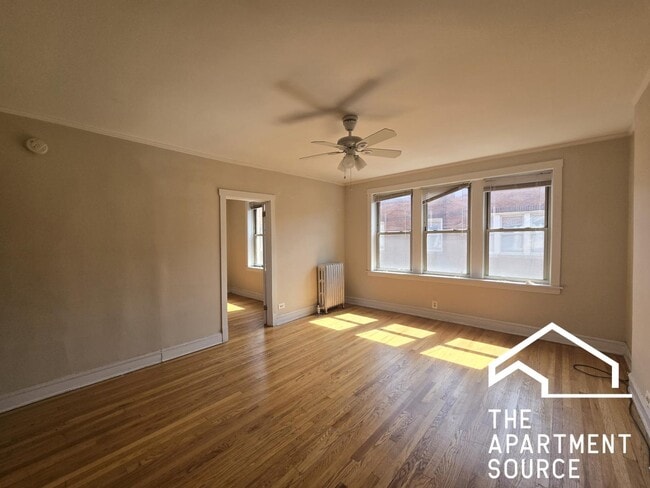 Building Photo - 2350 W Touhy Ave