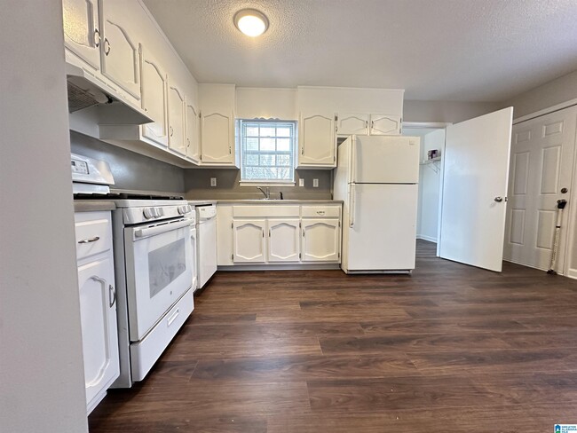 Building Photo - 1524 7th St NW