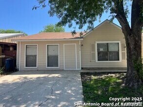Building Photo - 4014 Colonial Sun Dr