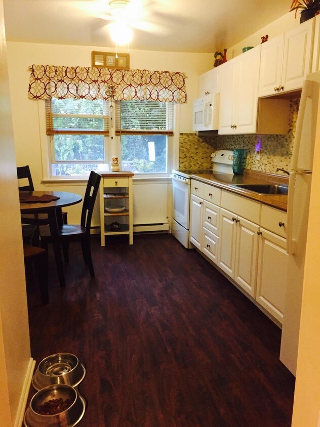 Foto del edificio - 82 Valley Ave