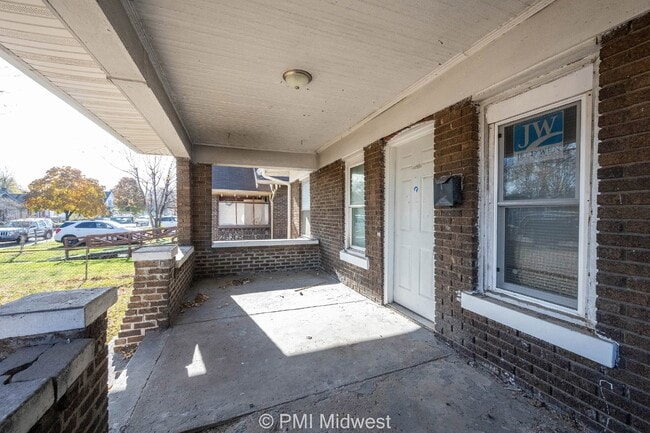 Building Photo - 3 bed 1 bath