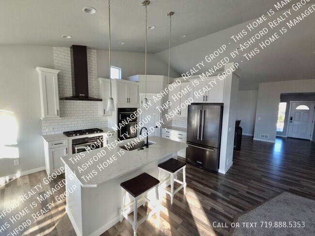 Foto del edificio - 16596 Hallmark Trail