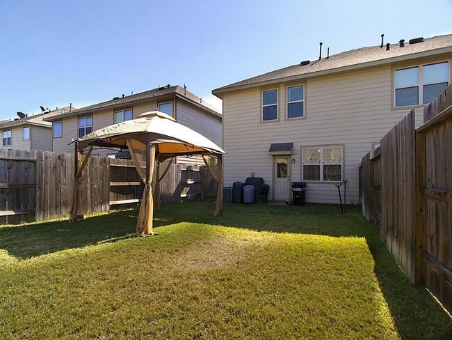 Building Photo - 6415 Calgary Woods Ln
