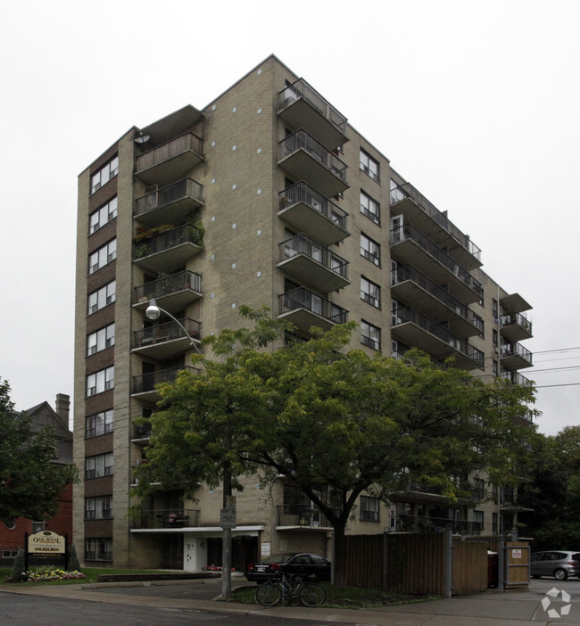 Building Photo - 267 St. George Street