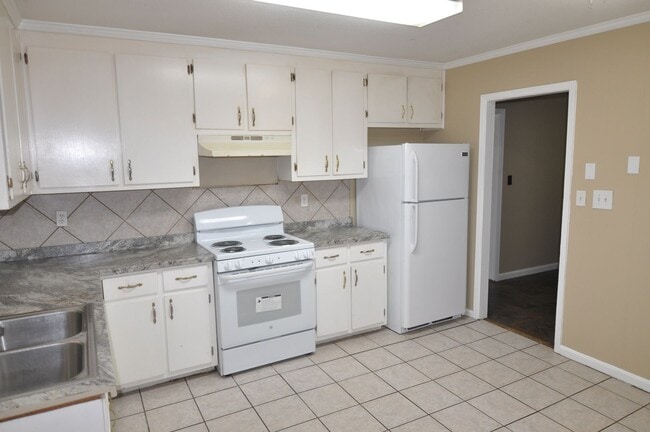 Building Photo - COMING SOON!!!