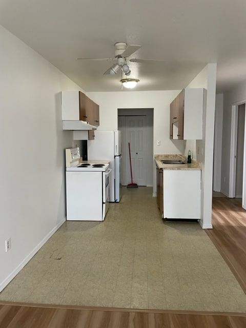 Building Photo - 8920-8986 86 St