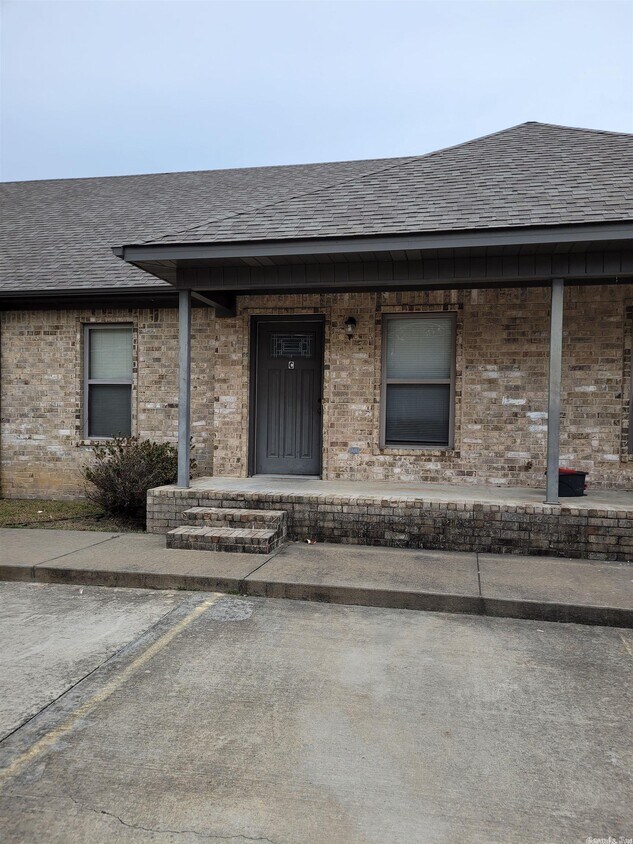 1106 W Myrtle St, Cabot, AR 72023 Townhome Rentals in Cabot AR