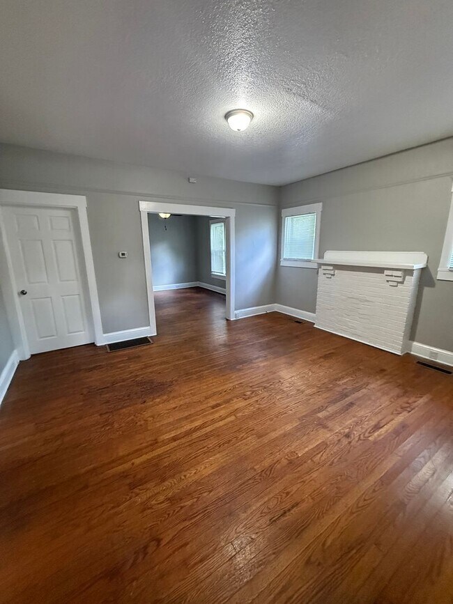 Foto del edificio - Charming Home in North Knoxville!