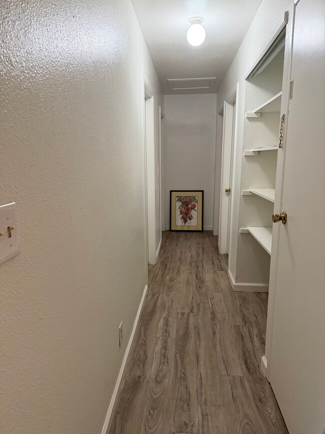 Building Photo - 87-119 Hakimo Rd