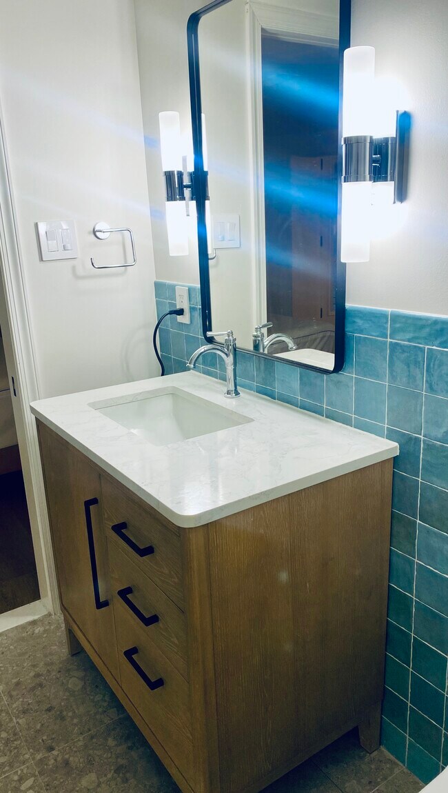 Foto del edificio - 3618 6th St S