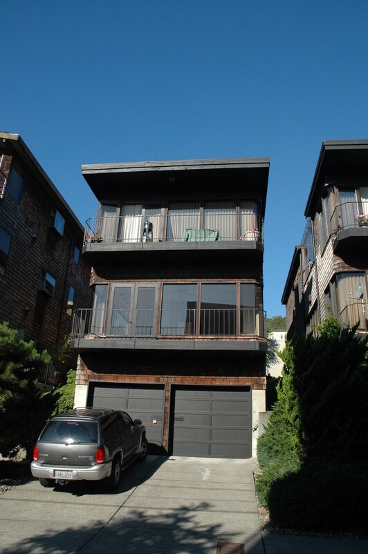 Primary Photo - 2031 Waverly Pl N