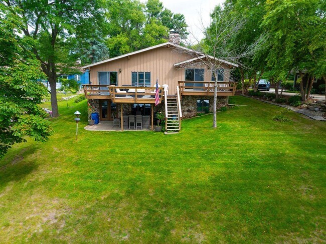 Building Photo - N64W35061 Rd J