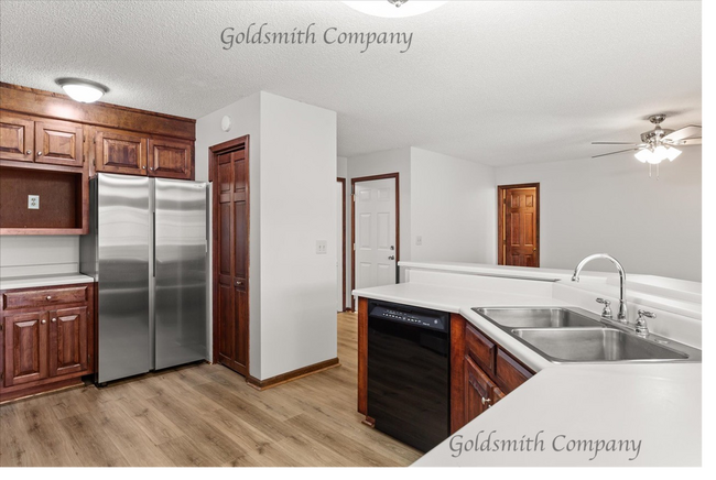 Building Photo - 208 Yellow Poplar Court
