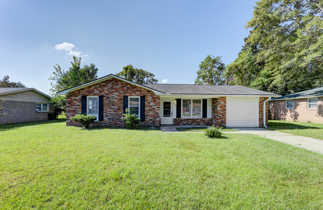 Building Photo - 7705 Nellview Dr