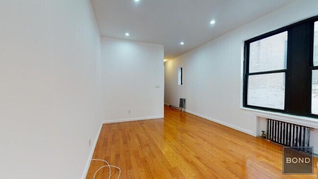 Foto del edificio - 137 E 30th St