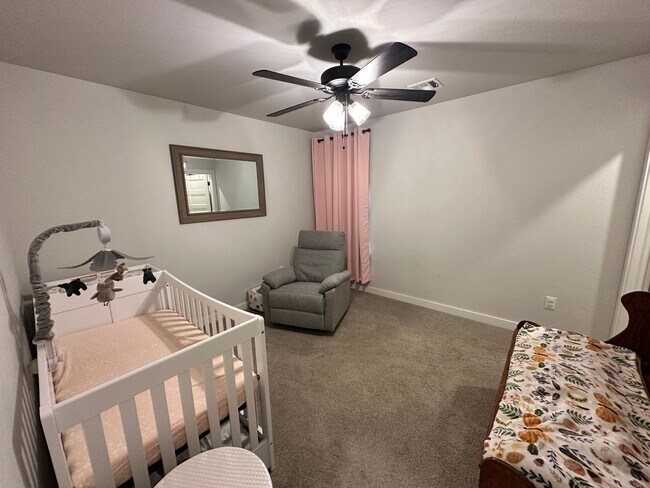 Foto del edificio - For Rent: 3 Bed, 2 Bath Home in Jones, OK ...