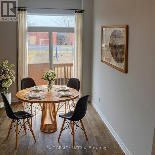 Photo du bâtiment - 77 Richelieu St