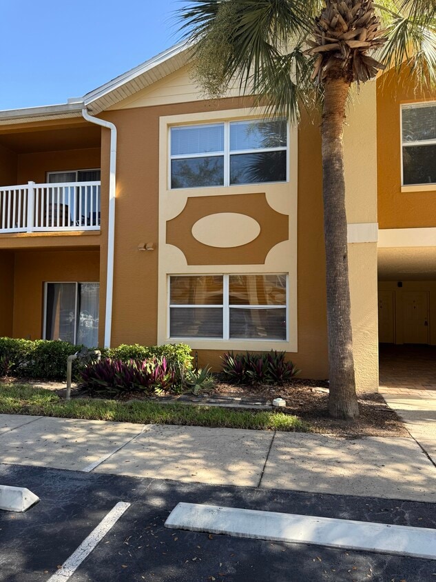 Foto principal - 4600 E Moody Blvd