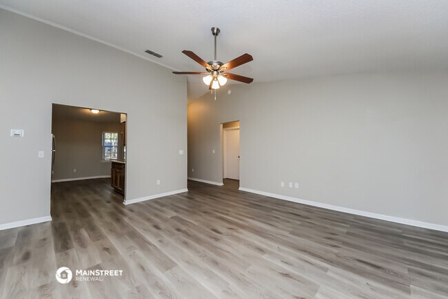 Building Photo - 902 Sheeler Oaks Dr