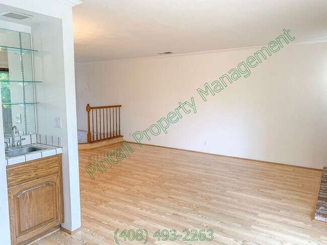 Foto del edificio - 357 W Rincon Ave