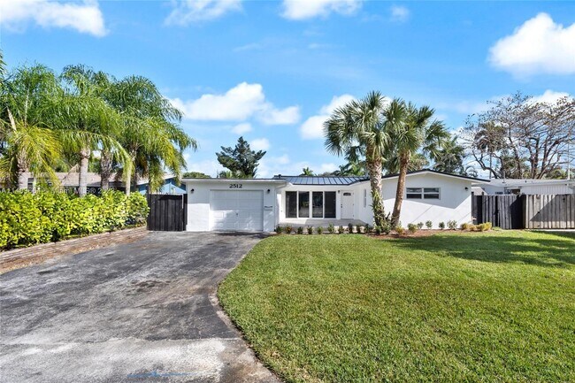 Building Photo - 2512 Gulfstream Ln