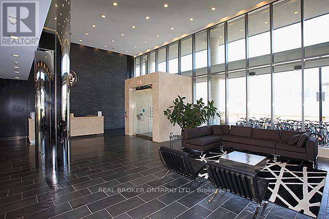 Building Photo - 55 E Liberty St