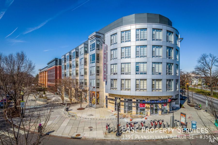 Primary Photo - 1391 Pennsylvania Ave. SE
