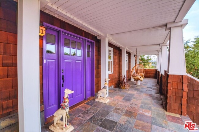 Foto del edificio - 2172 Argyle Ave